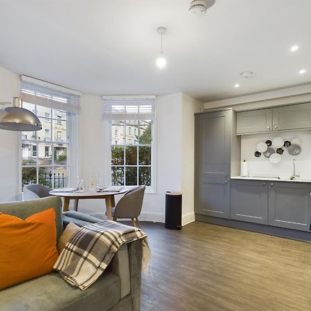 The Grove King Bed Wi-Fi Ev Charger Lejlighed Cheltenham Eksteriør billede